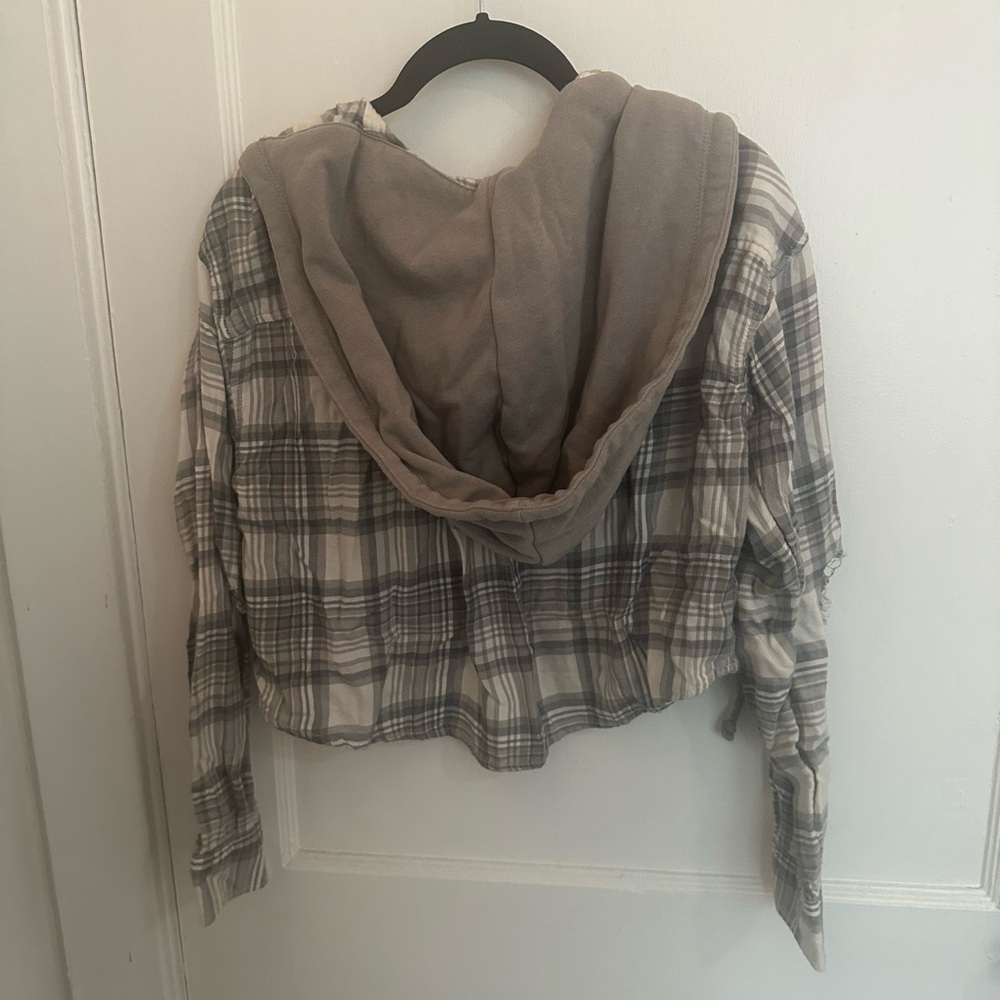 Cropped hooded flannel